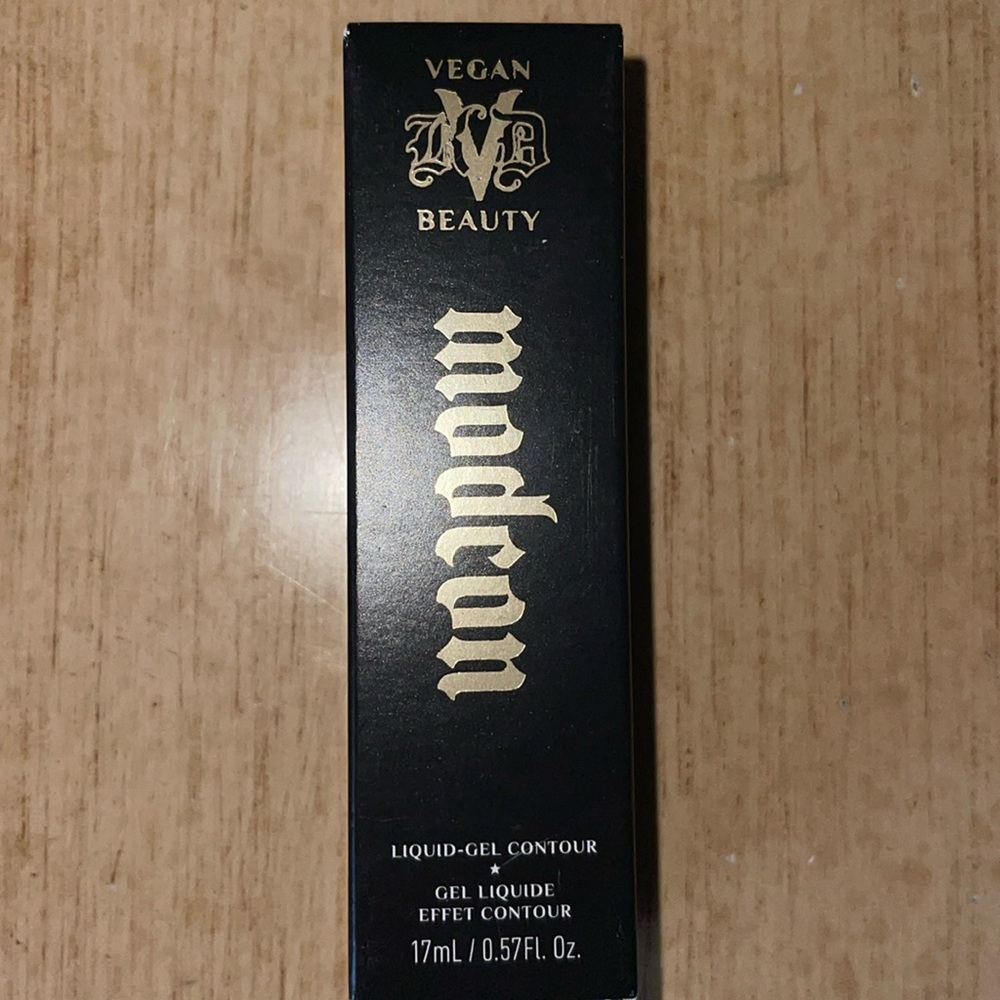 Kat Von D long-wear hydrating liquid-gel contour